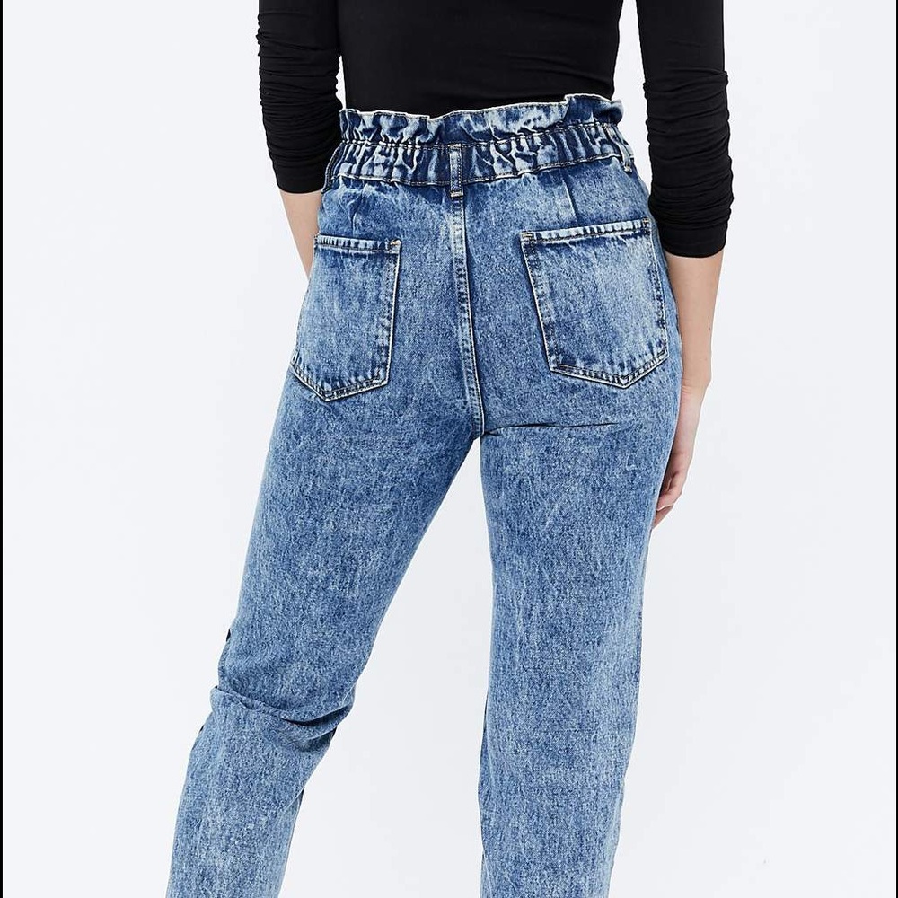 NWOT Paperbag high waisted acid wash mom jeans